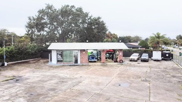 11580 NE 2ND AVENUE, Miami, FL 33161