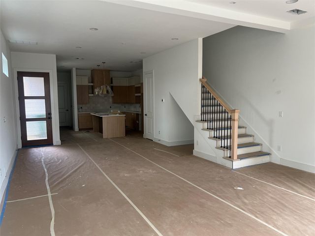 5339 A Larkin Street, Houston, TX 77007