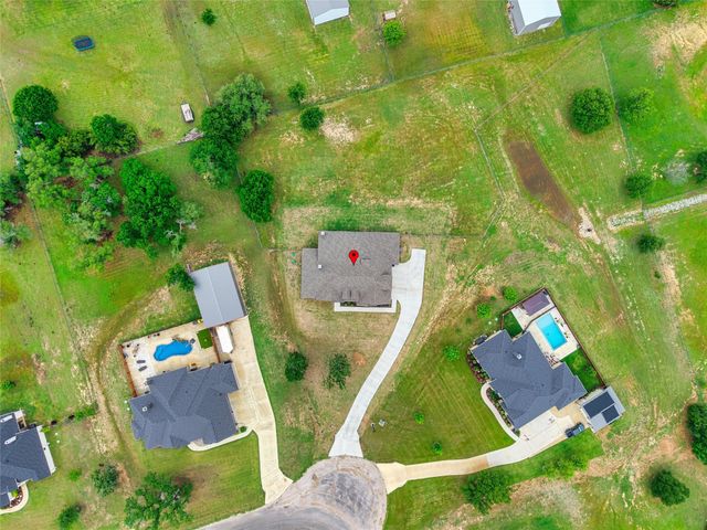 341 Oak Meadow Lane, Weatherford, TX 76085