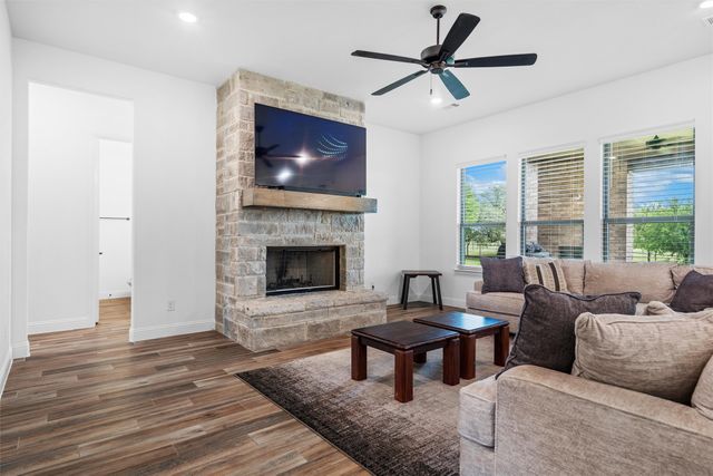 341 Oak Meadow Lane, Weatherford, TX 76085