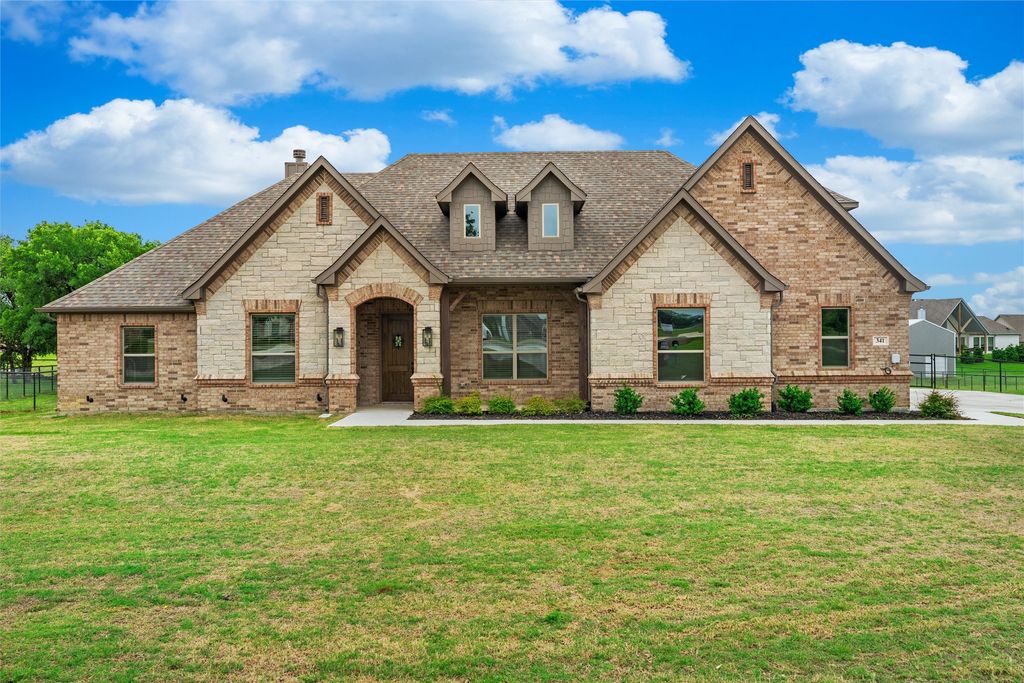 341 Oak Meadow Lane, Weatherford, TX 76085