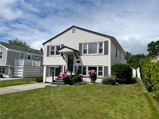 83 Eustis Avenue, Newport, RI 02840