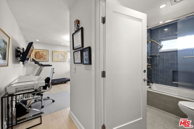 907 Lincoln Boulevard PH 302, Santa Monica, CA 90403