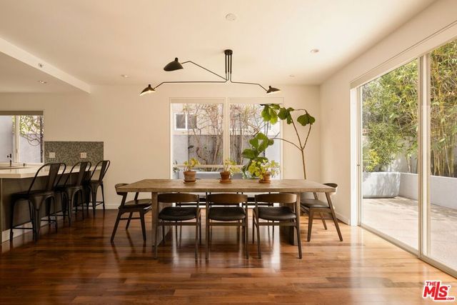 928 N Croft Avenue 102, Los Angeles, CA 90069