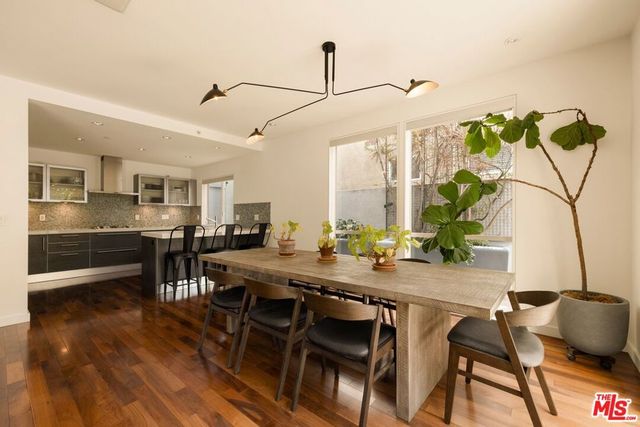 928 N Croft Avenue 102, Los Angeles, CA 90069