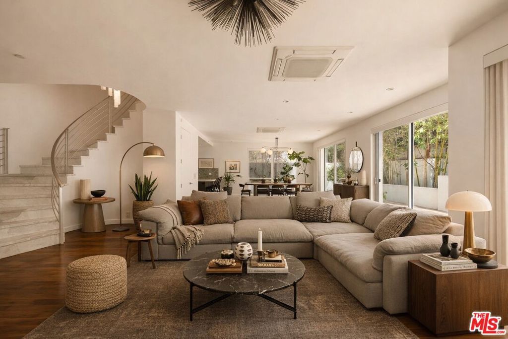 928 N Croft Avenue 102, Los Angeles, CA 90069