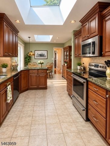 500 Curtis Rd, Roxbury Twp., NJ 07850