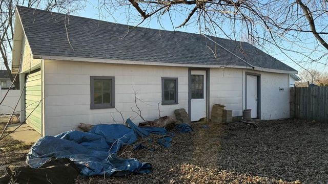 207 7th Street, Grundy Center, IA 50638