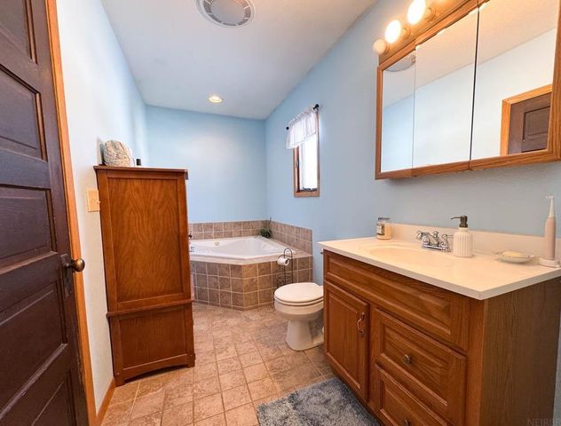 207 7th Street, Grundy Center, IA 50638