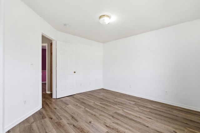 1623 Hudson Avenue, Tulare, CA 93274