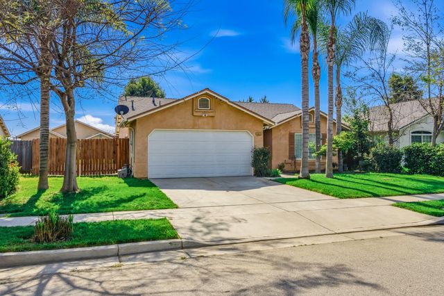 1623 Hudson Avenue, Tulare, CA 93274