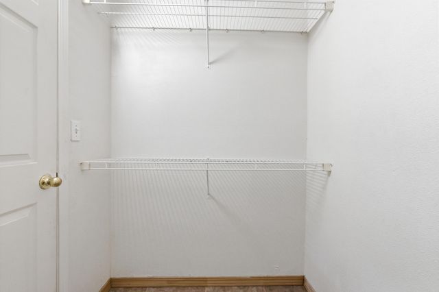 1623 Hudson Avenue, Tulare, CA 93274