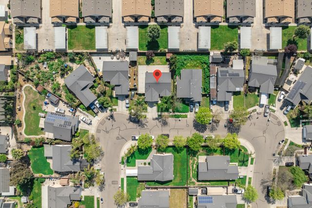 1623 Hudson Avenue, Tulare, CA 93274