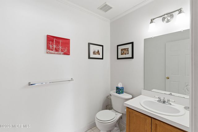 11 Fiddlers Elbow Court, Howell, NJ 07731