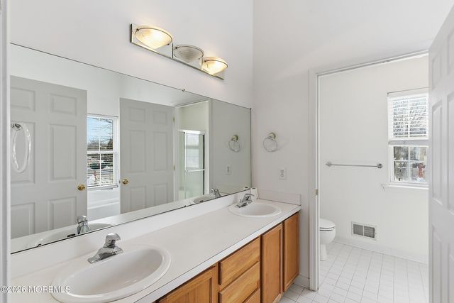 11 Fiddlers Elbow Court, Howell, NJ 07731