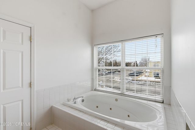 11 Fiddlers Elbow Court, Howell, NJ 07731