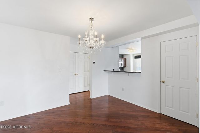 11 Fiddlers Elbow Court, Howell, NJ 07731