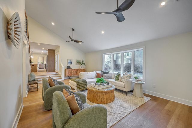 15 Windsor Drive, Charleston, SC 29407