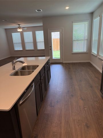 409 Saddle Lane, Denton, TX 76205