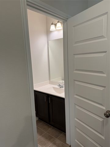 409 Saddle Lane, Denton, TX 76205