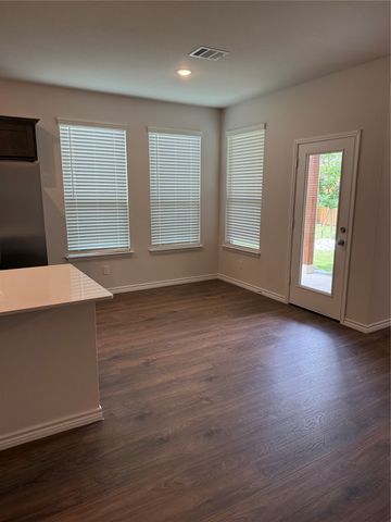 409 Saddle Lane, Denton, TX 76205