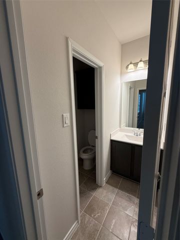 409 Saddle Lane, Denton, TX 76205