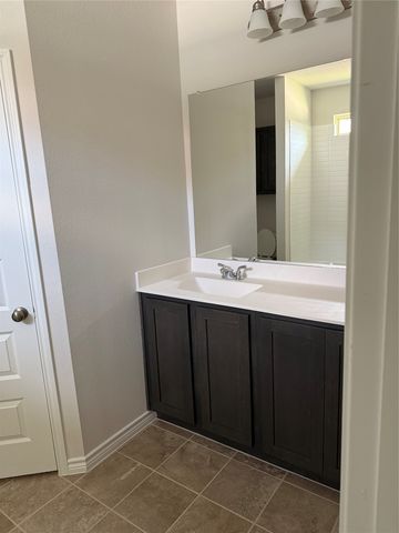 409 Saddle Lane, Denton, TX 76205