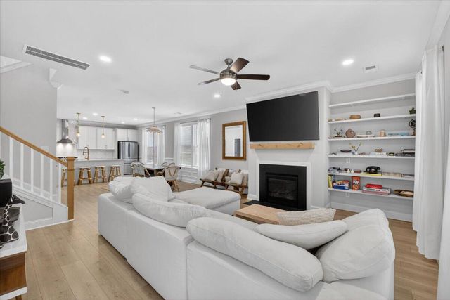 1205 Crooked Oak Road, Charleston, SC 29492