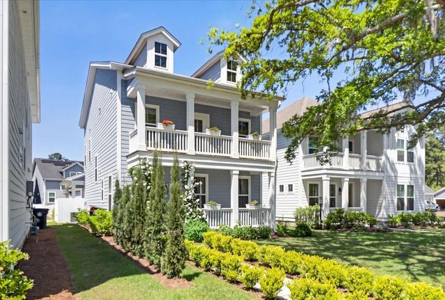 1205 Crooked Oak Road, Charleston, SC 29492
