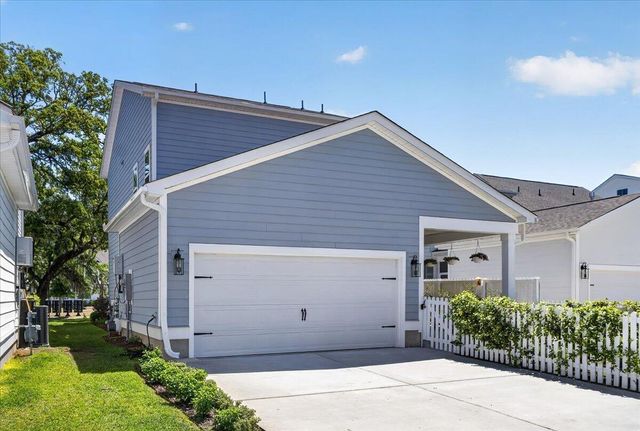 1205 Crooked Oak Road, Charleston, SC 29492