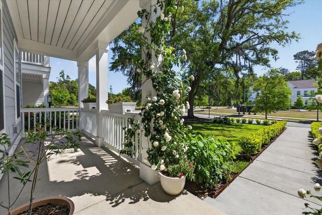 1205 Crooked Oak Road, Charleston, SC 29492