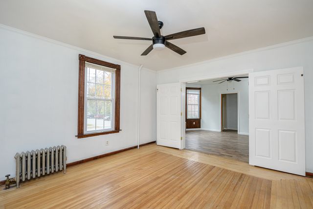 81 West Town Street, Norwich, CT 06360