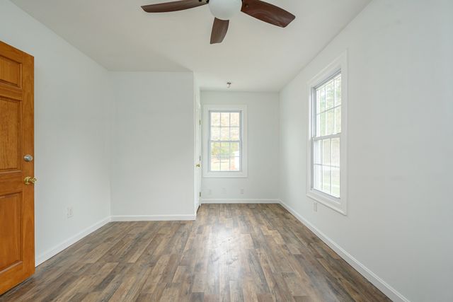 81 West Town Street, Norwich, CT 06360