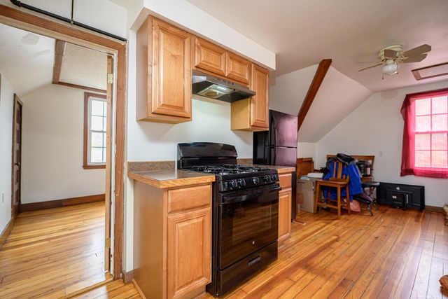 81 West Town Street, Norwich, CT 06360