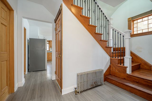 81 West Town Street, Norwich, CT 06360