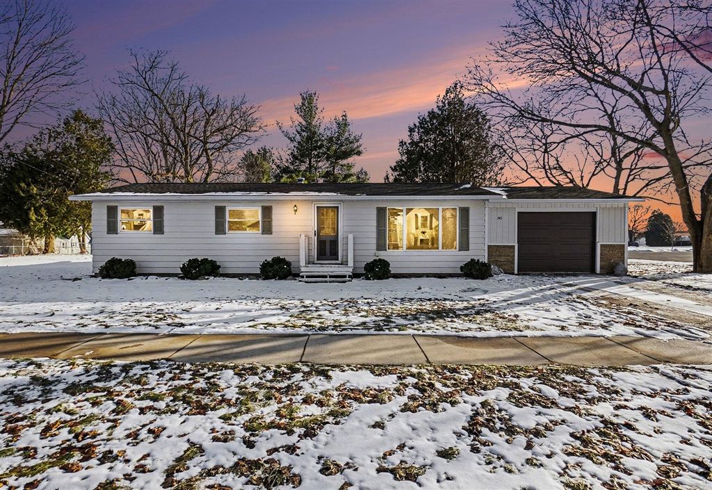 140 E Commerce Street, Grant, MI 49327