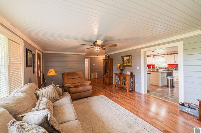 3839 Beal Rd, Hardin, KY 42048