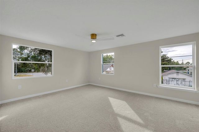 31201 MERRY RD, Tavares, FL 32778