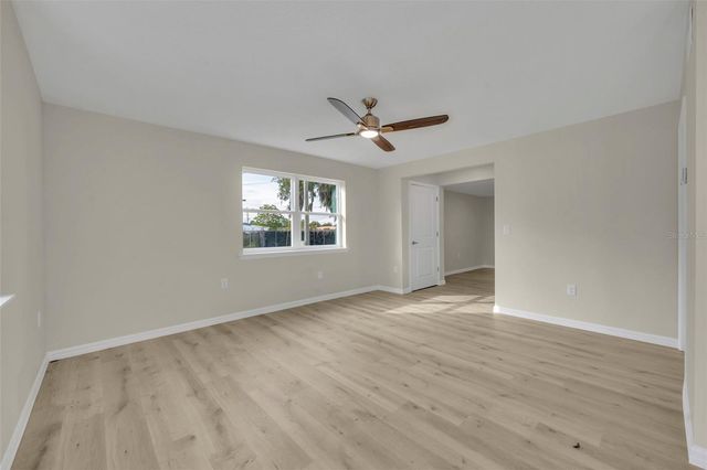 31201 MERRY RD, Tavares, FL 32778