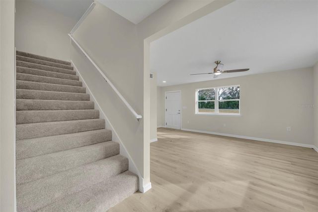 31201 MERRY RD, Tavares, FL 32778