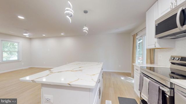 1005 STODDERT AVE, Waldorf, MD 20602