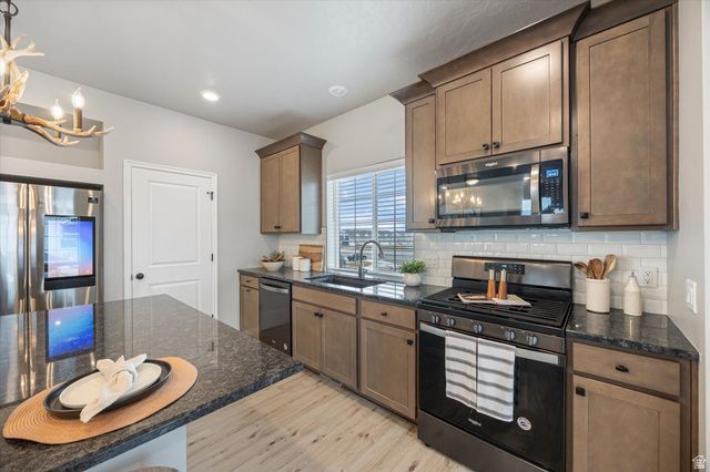 197 E BRUSHY CANYON ST, Saratoga Springs, UT 84045