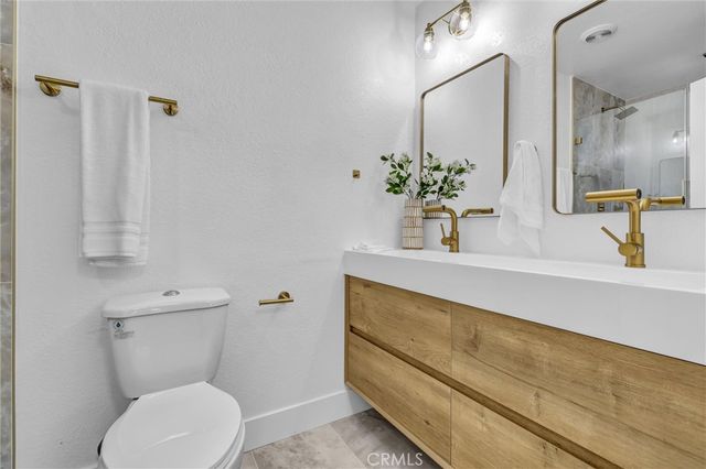8 Misty Creek, Laguna Hills, CA 92653