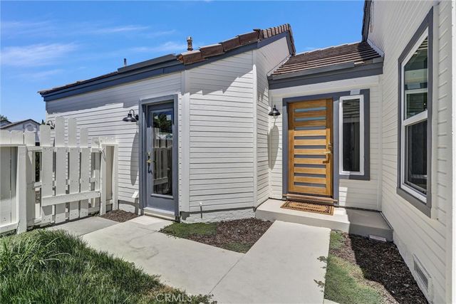8 Misty Creek, Laguna Hills, CA 92653