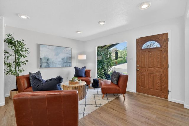 4701 Llano Ln, Fair Oaks, CA 95628