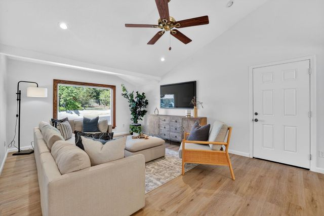 4701 Llano Ln, Fair Oaks, CA 95628