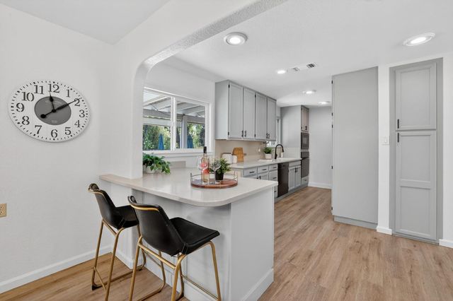 4701 Llano Ln, Fair Oaks, CA 95628