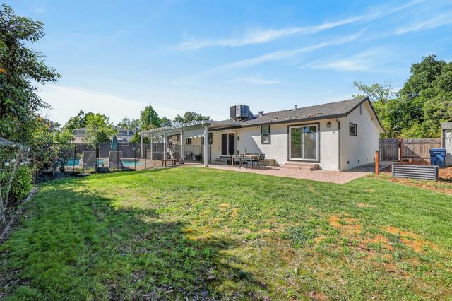 4701 Llano Ln, Fair Oaks, CA 95628