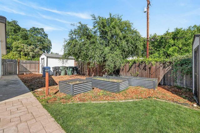 4701 Llano Ln, Fair Oaks, CA 95628