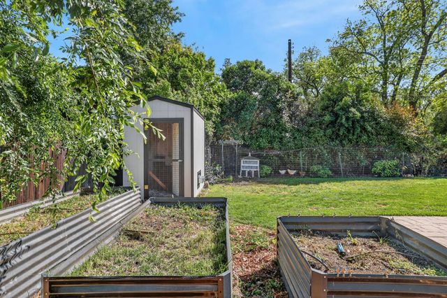 4701 Llano Ln, Fair Oaks, CA 95628